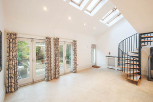 Photo 2- click for photo gallery